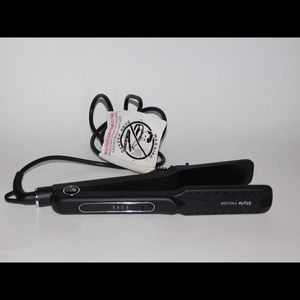 Small style house black flat iron